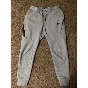 Nike joggers